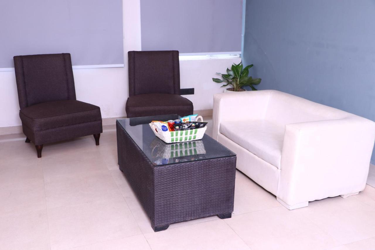 Virohaa Garden Hotel Ghaziabad Εξωτερικό φωτογραφία