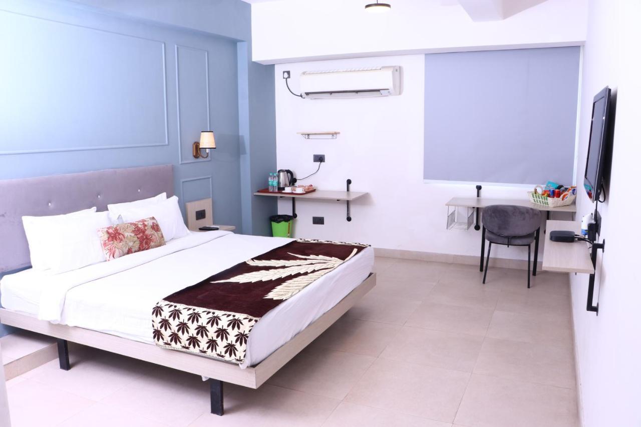 Virohaa Garden Hotel Ghaziabad Εξωτερικό φωτογραφία