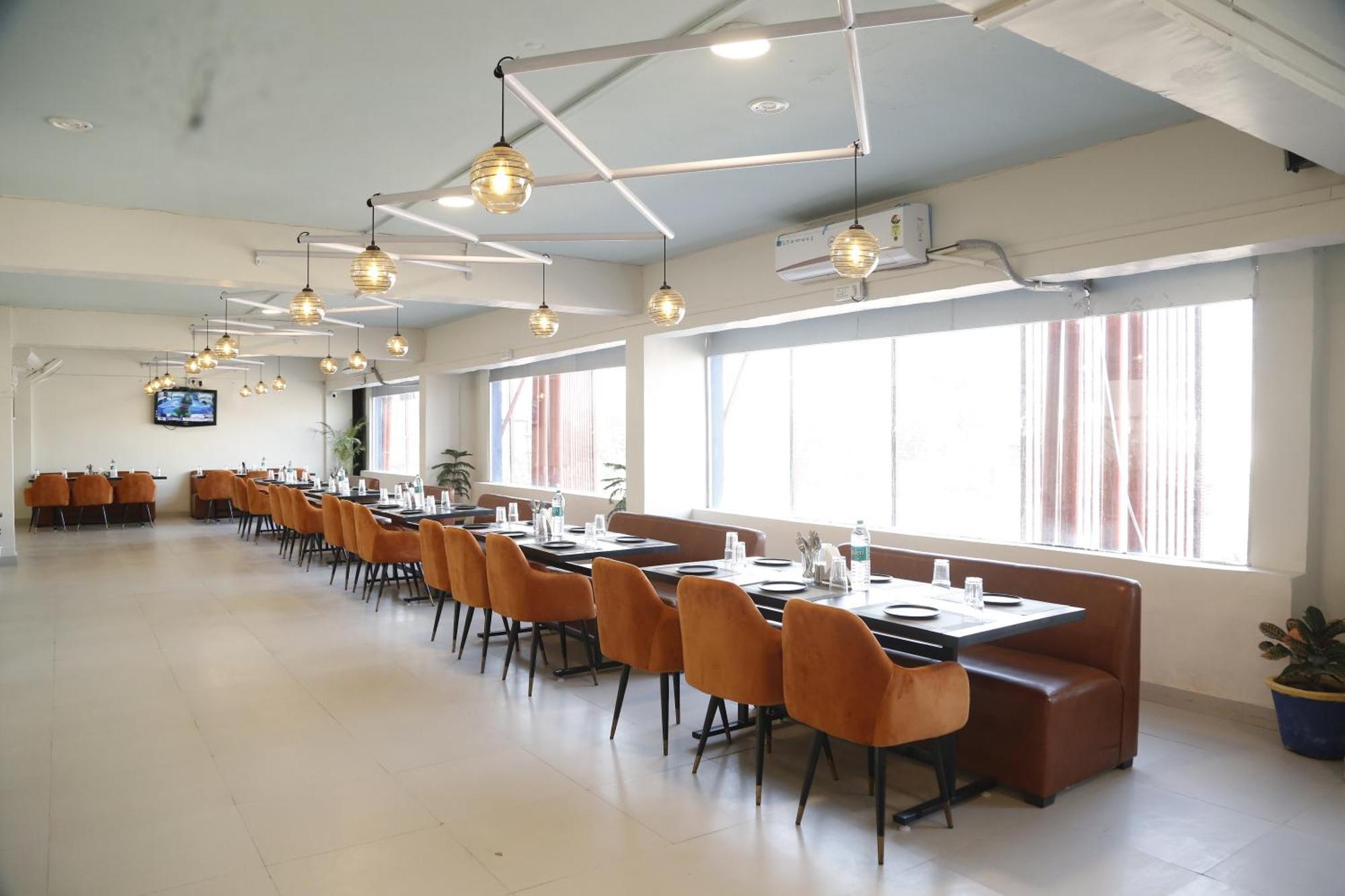 Virohaa Garden Hotel Ghaziabad Εξωτερικό φωτογραφία