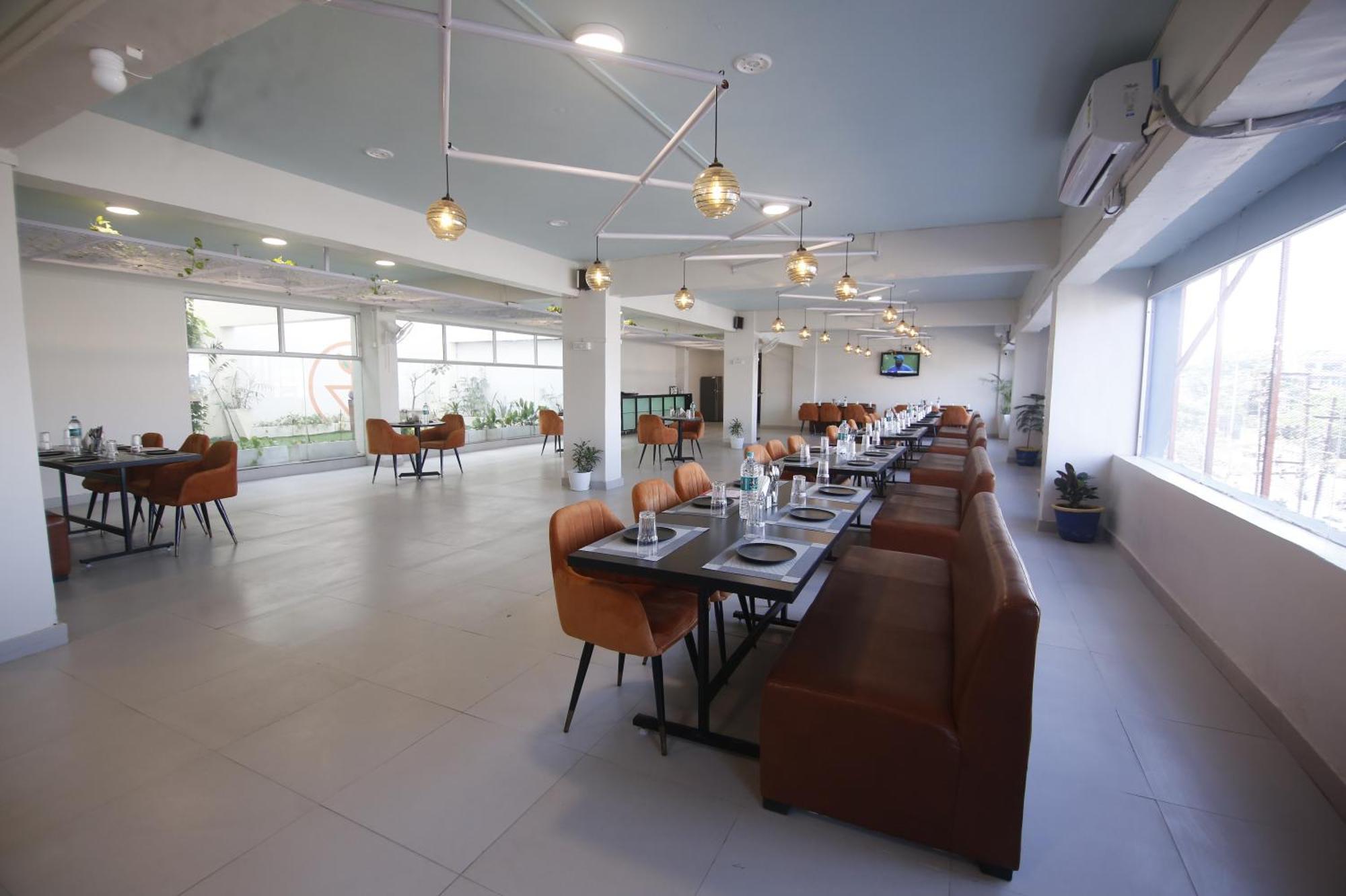 Virohaa Garden Hotel Ghaziabad Εξωτερικό φωτογραφία