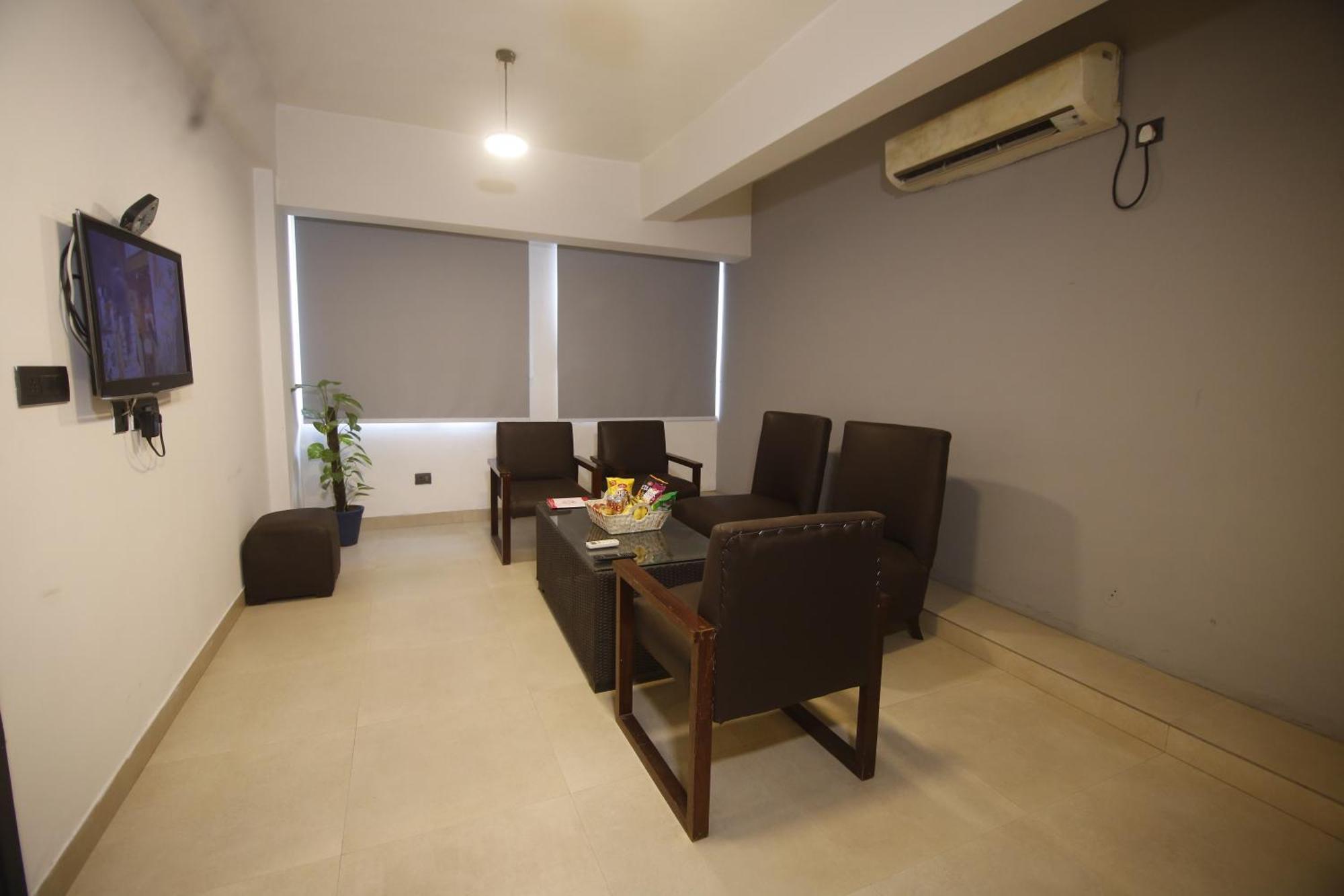 Virohaa Garden Hotel Ghaziabad Εξωτερικό φωτογραφία